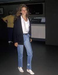 But doesn't mention that she left him for his pal jason patric. Julia Roberts 1990s Style Google Search Normcore Outfits Celebrity Fashion Outfits 1990s Fashion Trends