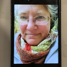 What is the purpose of electric scissors?