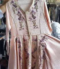 الكويت دبي الامارات السعودية الرياض جدة المدينة القصيم فساتين سهره Dubai فساتين فساتين زفاف K Moroccan Fashion Moroccan Clothing Moroccan Caftan