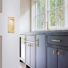 Review of cosmas 305 series brushed brass bar pulls, used on white kitchen cabinetry. Pin On Kitchen With Withe Dinner Top