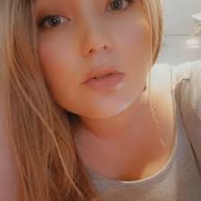 Kayla Kroll's Instagram, Twitter & Facebook