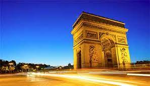 Simbolul cavalerilor templieri a fost crucea de lorraine, care este prezentata pe pelerina si pe stema ducilor de lorraine din franta. Obiective Turistice Paris Tvl Ro