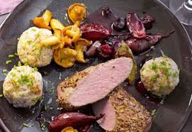 Pilzrezepte Fur Fleischliebhaber Pilze In Allen Variationen Spannende Aktionen Startseite Rezepte Wildschweinfilet Rezept Lecker