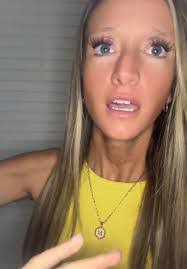 Mariah Burke's Instagram, Twitter & Facebook