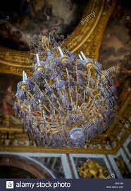 Kronleuchter Hängt In Der Spiegelsaal Im Schloss Versailles