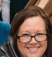 Suzanne Lansing's Instagram, Twitter & Facebook