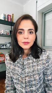 Milhares de mulheres se emocionam vendo os vídeos da Ballerine Farm… mas  por quê?, Porque no fundo, ela representa o que tantas de nós sentimos o  desejo silencioso de voltar ao essencial., De cuidar ...