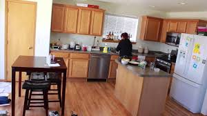 احصل على افضل الخدمات فى تنظيف مع صقر البشاير شركة نظافة عامة بمكة تقدم كافة خدمات التنظيف من تنظيف منازل Clean House Cleaning Routine House Cleaning Services