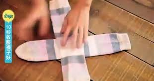 Folding Socks The Right Way Folding Socks Space Saving Hacks Folding Clothes