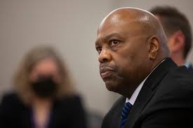 Mike Johnston appoints Phil Washington to Denver International Airport