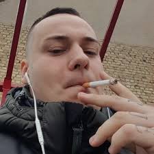 Stream Justin Schilling music