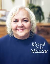 Eunice Farrell's Instagram, Twitter & Facebook