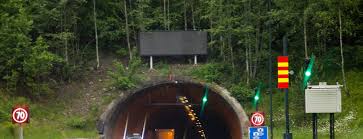 Januar 2005.oslofjordtunnelen er delvis bompengefinansieret med betalingsanlæg øst for tunnelen. Oslofjordtunnelen Esa Oslofjordtunnelen Nytt Tunnel Lop Kan Bygges