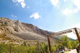 Lake Sabrina To Blue Lake – Dog Friendly Socal