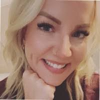 Laura Spradlin's Instagram, Twitter & Facebook