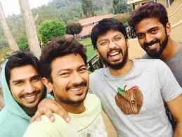 Udhayanidhi stalin bir hintli belirgin çalışan sinema oyuncusu, yapımcı ve politikacı kollywood film endüstrisi. Udhayanidhi Stalin Best Pictures And Hd Wallpapers Indiawords Com