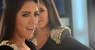 وفاة بطلة إعلانات ميلودي الفنانة نورلين متأثرة بحادث داليا التوني Youtube Drop Earrings Detail