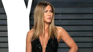 Aber sie ist nicht ganz zen vergangenheit es gibt ein paar leute, die ich schlagen würde. Schreck Fur Jennifer Aniston Und Courteney Cox Privatjet Musste Notlanden