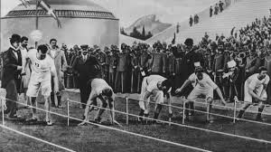 Früher waren ungewöhnlichere wettbewerbe olympisch. Logo Die Geschichte Der Olympischen Spiele Zdftivi
