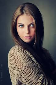 Stanislav Puchkovsky (aka Sean Archer) is a Master of Natural Light  Portraits