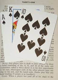 The player to dealer's left begins and the turn to play passes clockwise around the table. Blitz Board Game Boardgamegeek