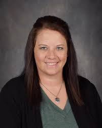 Kellie Cummins's Instagram, Twitter & Facebook