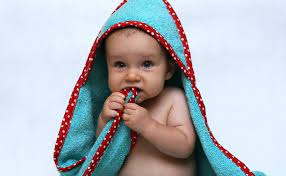 Bathing your baby may seem like a daily routine but each moment is a shared experience that only little tinkers world hooded cotton baby towel. I Love Hooded Towels For Wrapping My Little Guy In After His Bath I Don T However Love The Thin Flimsy Hoo Baby Bath Towel Hooded Towel Diy Hooded Baby Towel