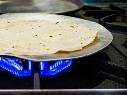 How To Make The Most Perfect And Fluffy Chapati Ala Tifin By Kumar S Chapati Chapati Recipes Coconut Milk Curry Recipe