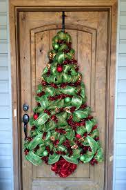 Deco Mesh Christmas Tree Decoration Bayouburlapandbling Deco Mesh Christmas Wreaths Mesh Christmas Tree Christmas Mesh Wreaths