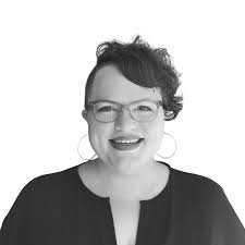 Elise Higgins's Instagram, Twitter & Facebook