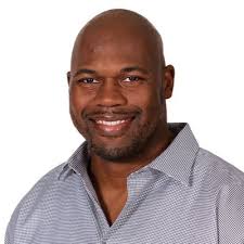 Jaracz Martin Jr. (@Jayyy_martin)