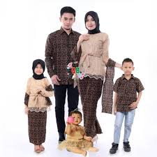 Cek 30 model baju kondangan kekinian 2020 disini. Harga Baju Couple Kondangan Terbaik Batik Kebaya Pakaian Wanita Juni 2021 Shopee Indonesia