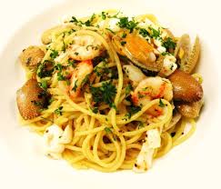 Hidangan popular ini memang simple, tetapi banyak kafe yang selalu fail nak buat aglio olio yang sedap. Facebook