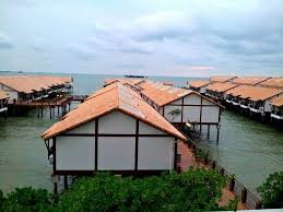 Tutte le unità sono dotate di aria condizionata, forno a microonde, frigorifero, bollitore, vasca da bagno, asciugacapelli e armadio. Lexis Water Chalet Port Dickson Negeri Sembilan Malaysia Port Dickson Negeri Sembilan House Styles