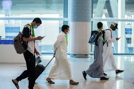 Saudi arabia said on friday it is extending its ban on international flights until the middle of may amid increasing concerns over the spread of new strains of coronavirus around the world. Saudi Arabia Suspends All International Passenger Flights For A Week Arab News