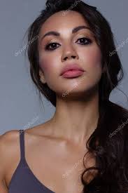 Bella Mora Modello Donna Viso Con Occhi Marroni Perfetto Make — Foto stock  di © ymka-jane@mail.ru #526989526