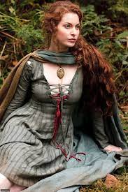 Ms bianco says she met the rocker in 2005. 18 Esme Bianco Ideas Esme Bianco Bianco Game Of Thrones Costumes