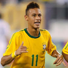 A seleção brasileira feminina conquistou o decacampeonato do grand prix e ficou com o bronze no campeonato mundial, na itália. Neymar Estreava Na Selecao Brasileira Ha 10 Anos Fifa Homenageia Jogador