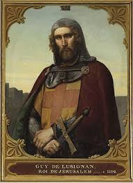 يُعرف هذا المنبر بـمنبر صلاح الدين الأيوبي، عِلمًا أن الذي أمر بصنعه هو نور الدين زنكي سنة 1168م ليضعه في المسجد الأقصى بعد أن يقوم بفتح المدينة. ØµÙ„Ø§Ø­ Ø§Ù„Ø¯ÙŠÙ† Ø§Ù„Ø£ÙŠÙˆØ¨ÙŠ ÙˆÙŠÙƒÙŠØ¨ÙŠØ¯ÙŠØ§