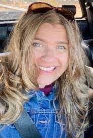 Amelia Motley's Instagram, Twitter & Facebook