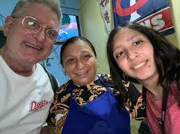 Leslie Luque's Instagram, Twitter & Facebook