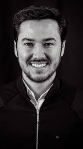 O odontograma digital revolucionou a odontologia por trazer mais eficiência  e precisão nos registros de informações e diagnóstico dos pacientes. Além  de possibilitar integração com outros sistemas para otimizar todos os  processos.