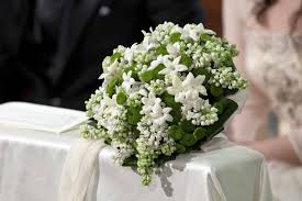 Potrai inviare e consegnare composizioni floreali in italy a domicilio, in composizioni floreali in italy: Nomi Fiori Bianchi Matrimonio