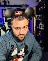 YERRRRRR !! im looking to help out some streamers in hopes that the energy  will reciprocate back ! lfg , ill follow back & join streams ! lets grow  together