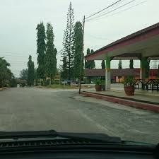 Kolej vokasional adalah institusi pengajian latihan kemahiran yang menawarkan dua program iaitu peringkat sijil (sijil vokasional malaysia) dan diploma. Kolej Vokasional Sungai Buloh General College University