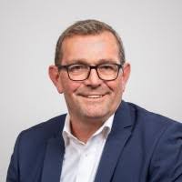 50+ perfiles de «Thum»