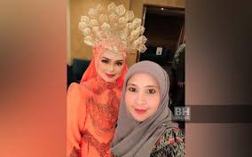 11 potret masa muda siti nurhaliza, bukti cantiknya tak luntur. Legasi Seni 24 Tahun Siti Nurhaliza