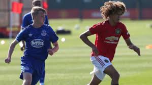 Advanced playmaker, enganche, attacking midfielder. Hannibal Mejbri Tunisie Foot