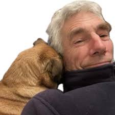 Darren Garner (@DarrenG54287509)