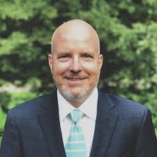 Robert Macko's Instagram, Twitter & Facebook